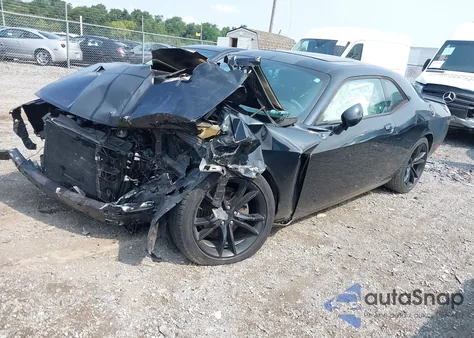 2016 Dodge Challenger Sxt z USA, uszkodzony, nr VIN 2C3CDZAG9GH172247